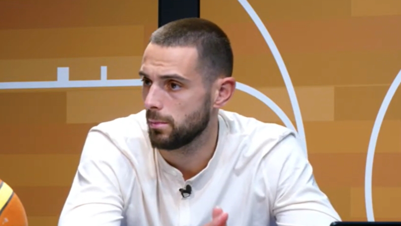 Παπαπέτρου στο Gazz Floor by Novibet: «Είχαμε πολύ καιρό να δούμε τρεις Έλληνες στην πεντάδα του Παναθηναϊκού»