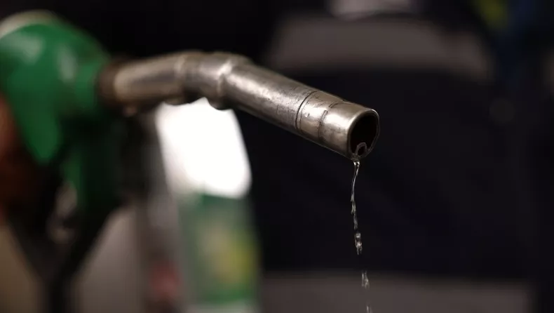 Η ακρίβεια στη βενζίνη αδειάζει τα γήπεδα της Ligue 1