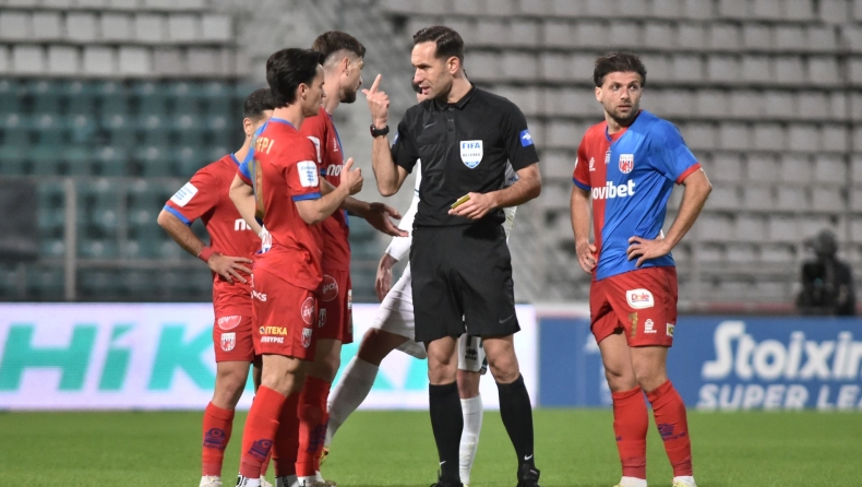 Μπέος: «Η... νοσοκόμα θέλει να κρυφτεί, κ. Λανουά είστε λίγος»