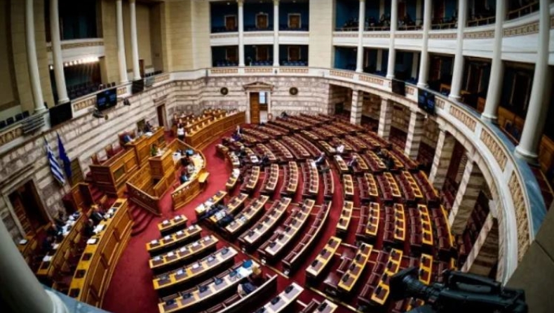 Ανακριτική Δικογραφία για τα Τέμπη: Στη Βουλή ο φάκελος για τις ενδεχόμενες ευθύνες Καραμανλή και Σπίρτζη