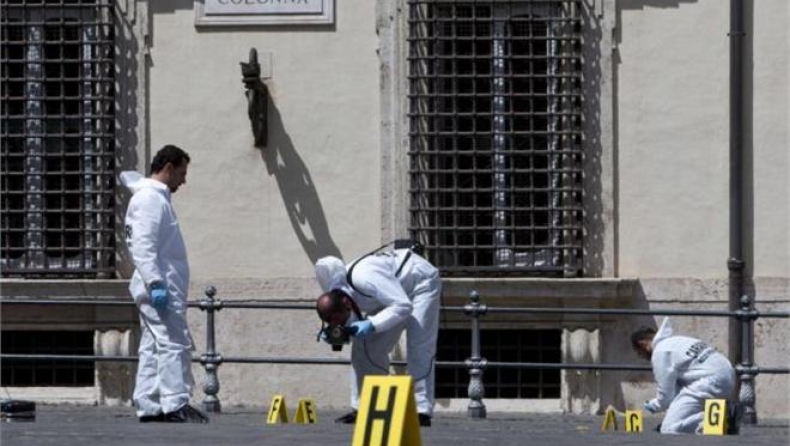 «Ήθελα να πυροβολήσω πολιτικούς», ομολόγησε ο δράστης στη Ρώμη
