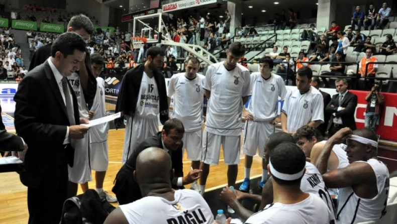 «Απέκλεισε» το Twitter του ο Αταμάν