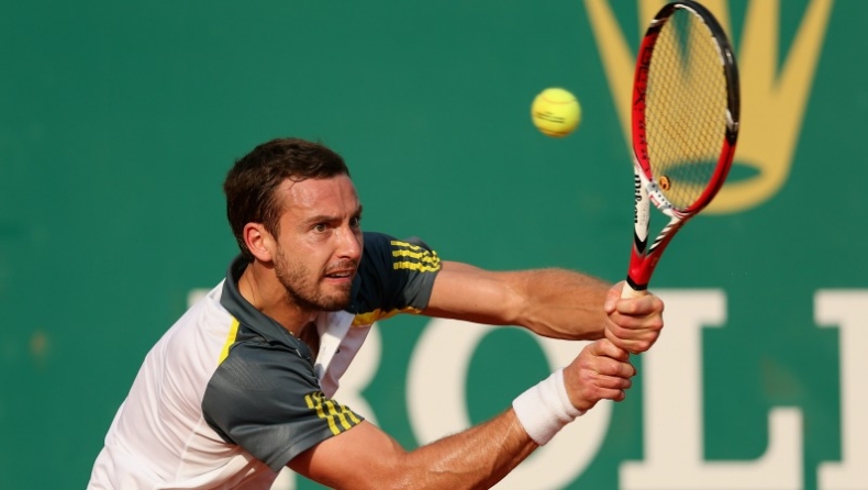 Σταθερός ο Γκούλμπις