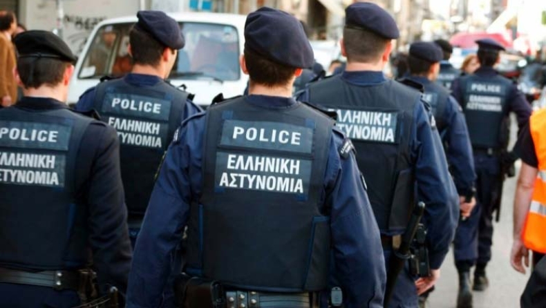 Επιτέθηκε με τσεκούρι σε συγγενείς του