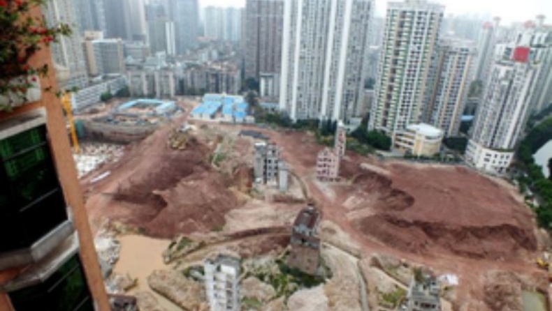 Κίνα: Έφτιαξαν ποτάμι γύρω από κατοικίες