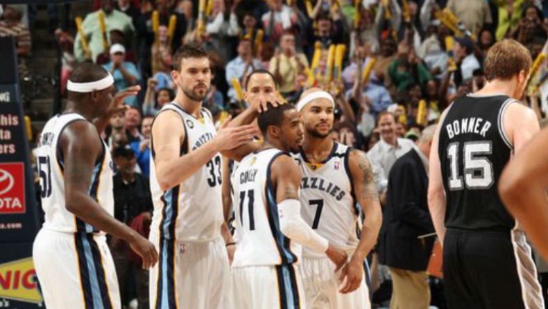 Με «σφραγίδα» Κόνλεϊ οι Γκρίζλις