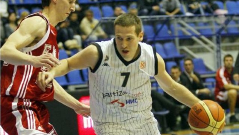 Το 'πε και το 'κανε για τρεις η Παρτιζάν