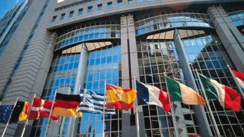 Ύφεση 4,4% - ανεργία 27%, οι εκτιμήσεις της Κομισιόν για το 2013