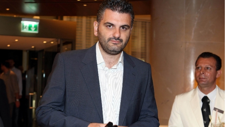 Ανάμικτα συναισθήματα για Καραμανλή