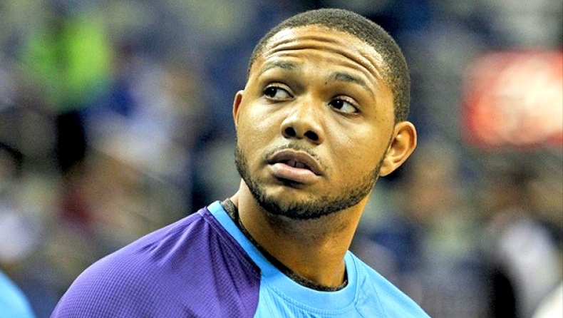 Γκόρντον εν δράσει... επιτέλους! (vid)