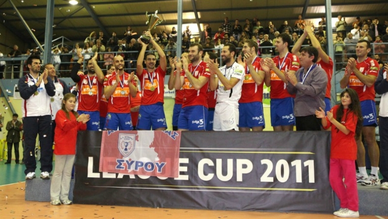 Πρώτη κούπα για Φοίνικα