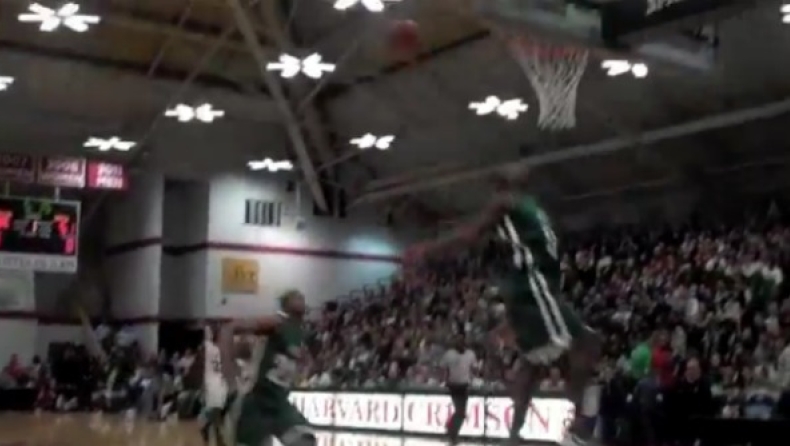 Πασάρει και με το μέτωπο ο Ρόντο (vid)!