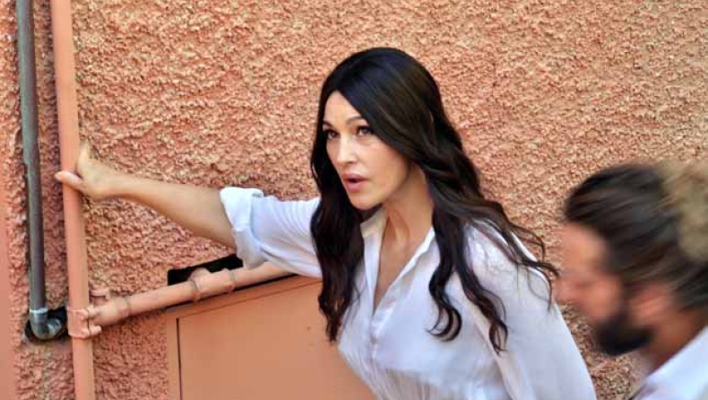 Μόνικα, σου πάνε τα λευκά... (pic)