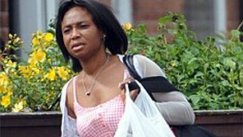 Εργάζεται για 7,5 ευρώ η μητέρα του Μπαλοτέλι!