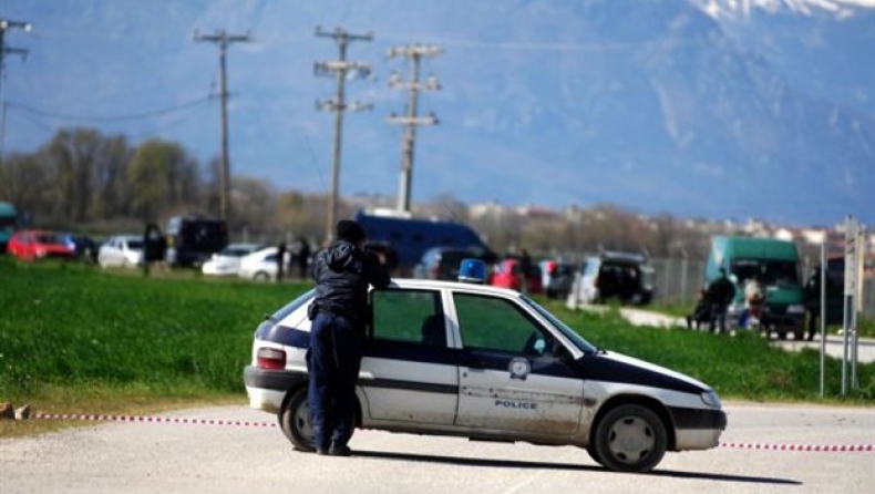 Toν συνέλαβαν κα απέδρασε!