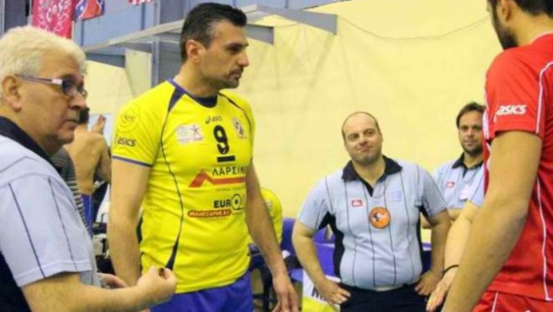 Αντιδράσεις και παραδοχή Καραμπέτσου