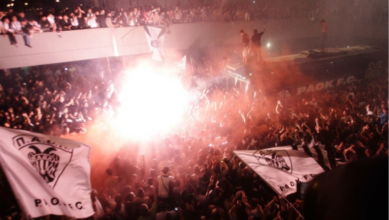 Χαμός στην άφιξη!