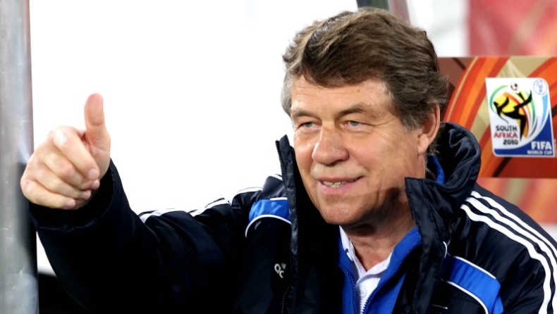 Με Κεφαλογιάννη και Ιερώνυμο ο Ρεχάγκελ