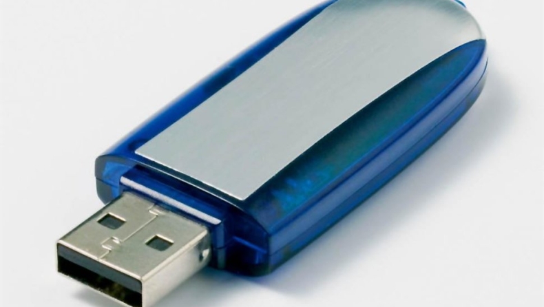 Άφησαν προκήρυξη σε στικάκι