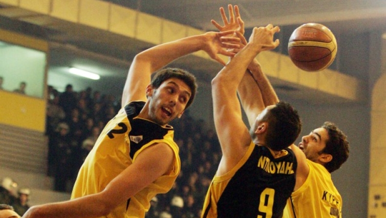 Κουκουλάς κι άλλες 40 αποχωρήσεις