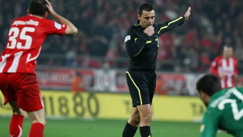 Καλόπουλος τέλος...