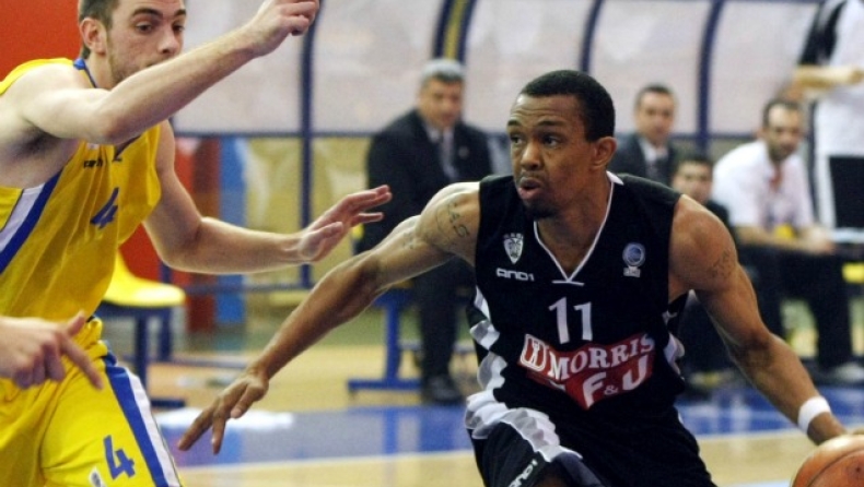 «Πετάει» εντός, «προσγειώνεται» εκτός