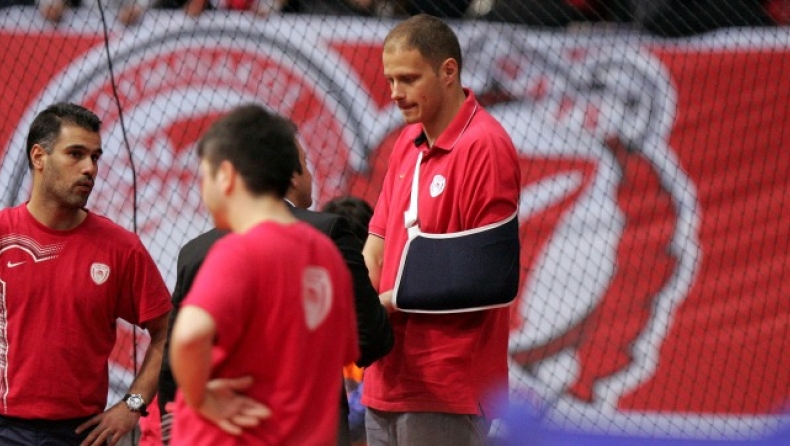 Ανέβαλε το ταξίδι ο Ράσο