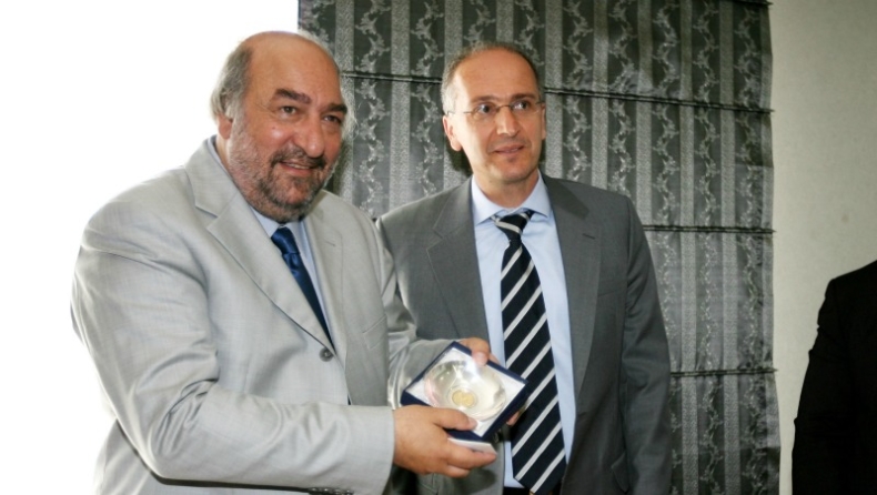 «Να φύγει η μαύρη σελίδα!»