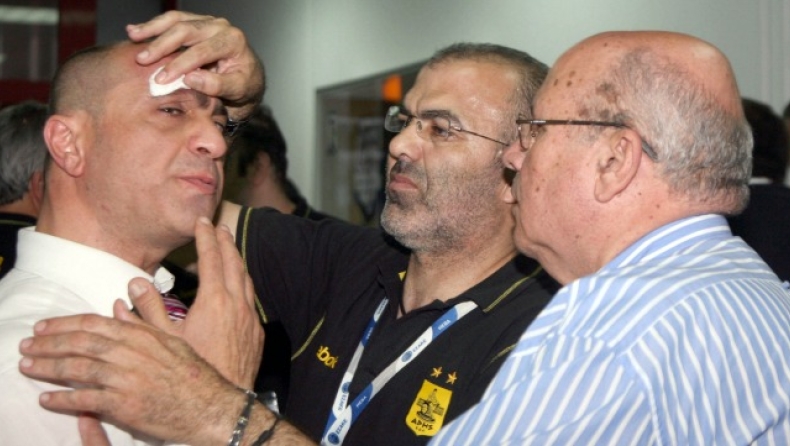 Δέχτηκε μπουκάλι ο Δαμιανίδης