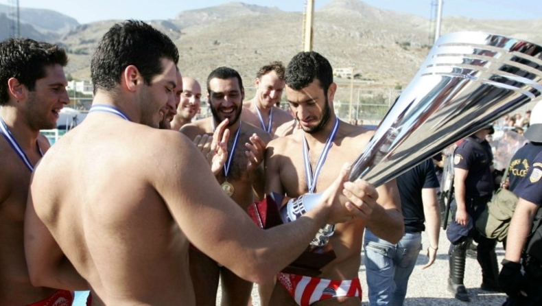 Μάχη τίτλου και... προπολεμικές κούπες!