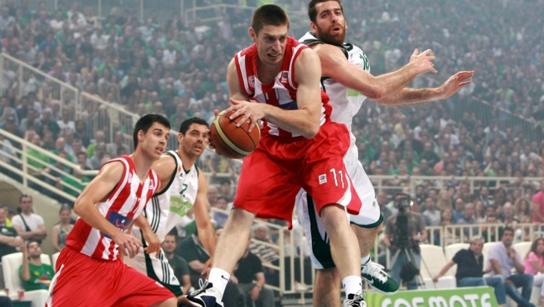 Άλλες δύο εβδομάδες χωρίς Πελεκάνο