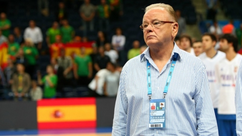 Ντούντα: «Ψηλά το κεφάλι με Ελλάδα»