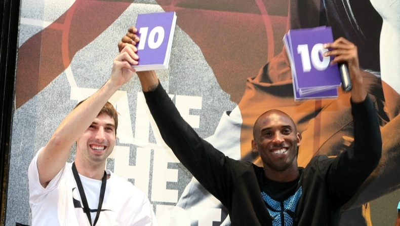 Ο Κόμπε & η σπασμένη μπασκέτα! (pics)