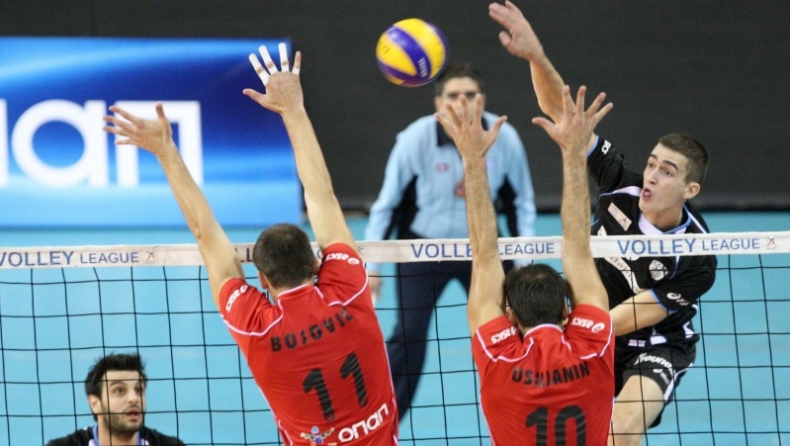 Θέλει Μπορόβνιακ το «τριφύλλι»