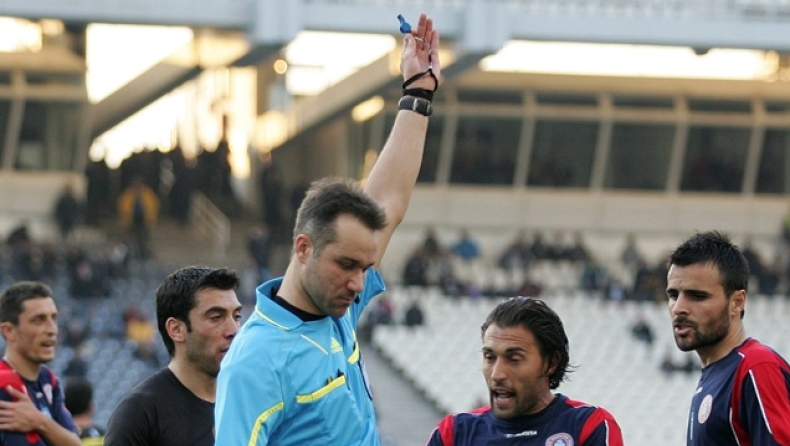 «Κύριε Βασσάρα, παραιτηθείτε»