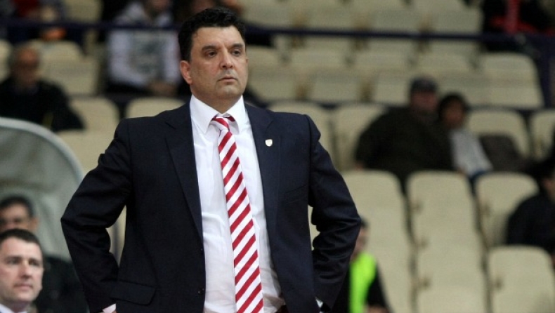 Δεν προτρέχει ο Αγγέλου