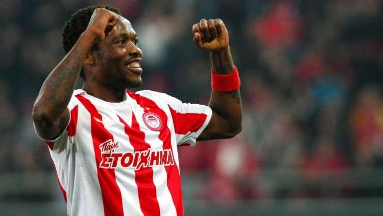 Ρίχνει το «γάντι» σε Μακούν