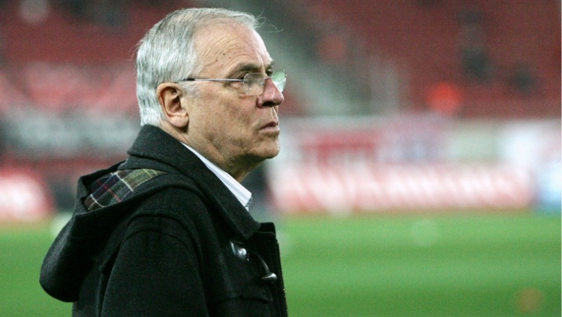 «Πού είναι η έρευνα για τους κοριούς του 2004;»