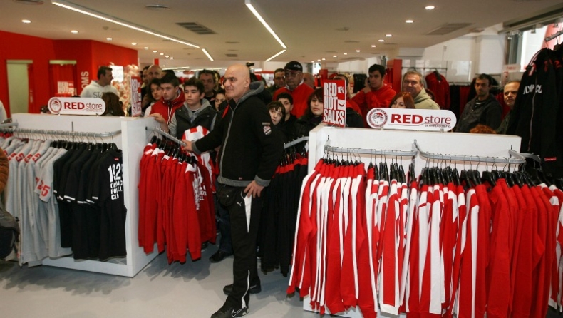 «Ερυθρόλευκα» προϊόντα και στο ΟΑΚΑ