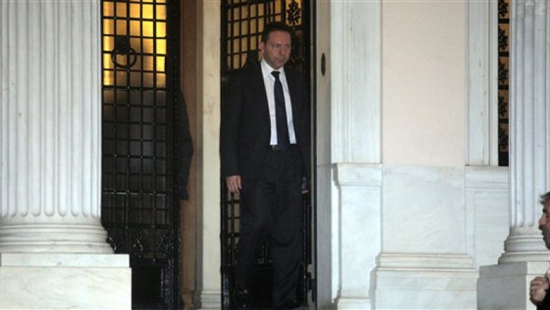 Σκηνικό κρίσης από το χαράτσι και τις απολύσεις
