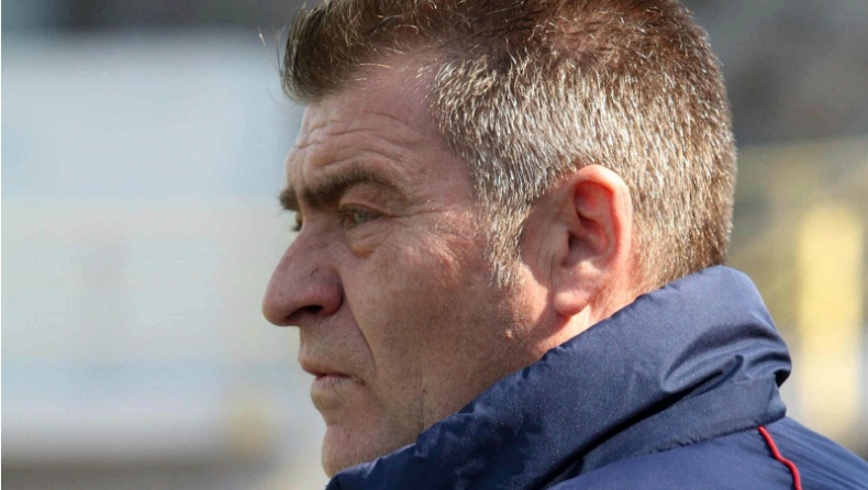 «Πρόβλημα για εμάς οι κάρτες!»