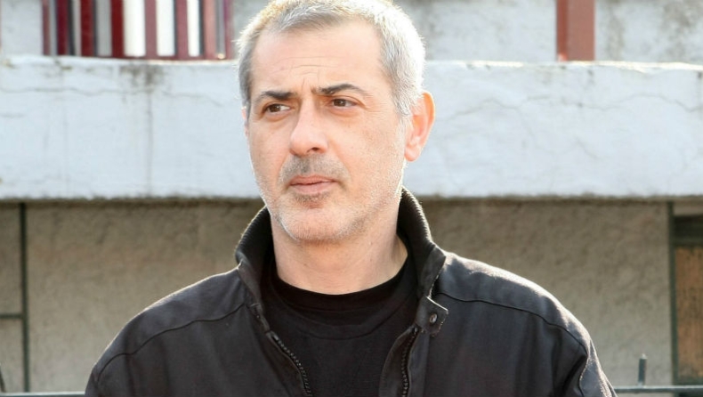 Στον... αέρα η αναδιάρθρωση