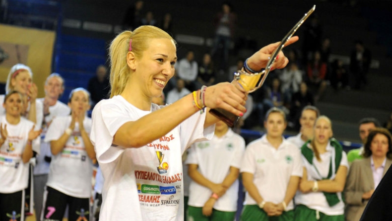 «Ισπανίδα» η Χατζηνικολάου!