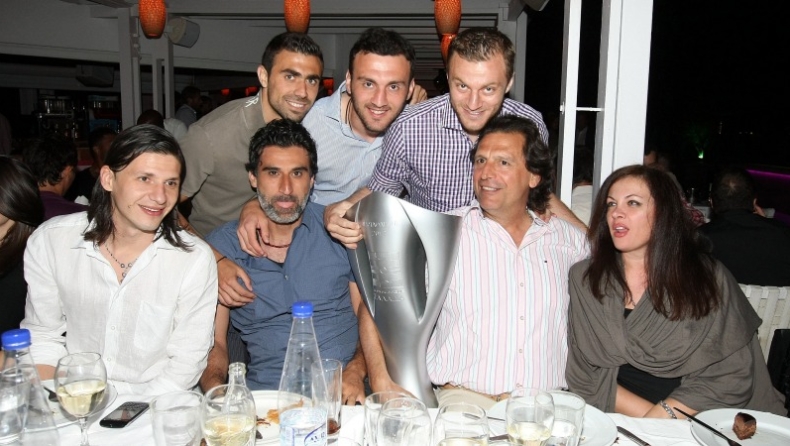 Δείπνησαν οι «ερυθρόλευκοι»