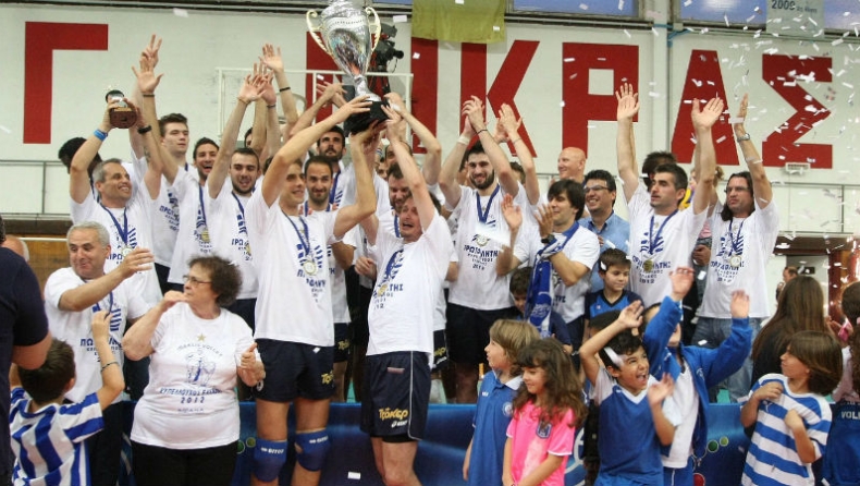Τέλος ο Κολύμπατζης από Ηρακλή