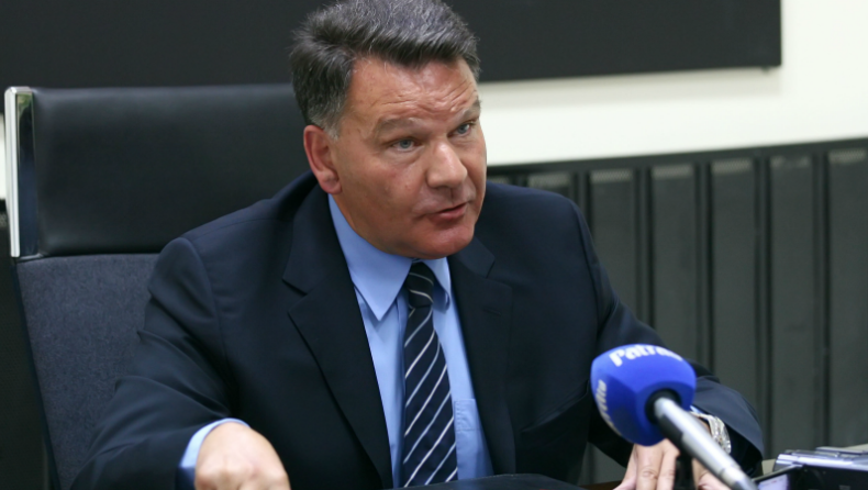 «Χτυπήθηκαν παίκτες, κατεβάζω ομάδα Νέων!»