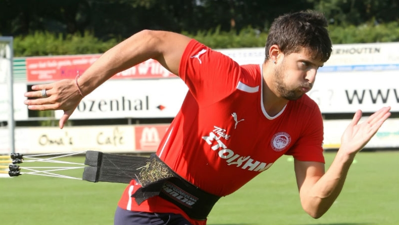 Στην εθνική ο Μιραλάς