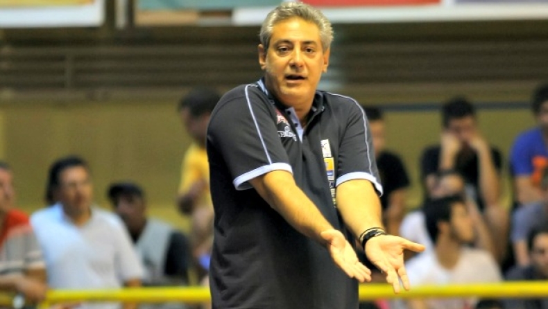 Τα... έμπλεξε ο Κουφός