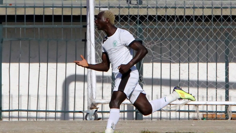 Βλέπει τα νέα αποκτήματα ο Παπαδόπουλος