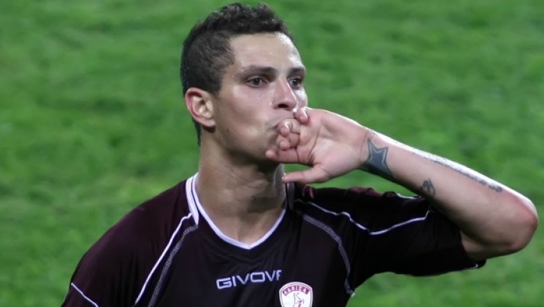 Στην έξοδο ο Ζεκίνια